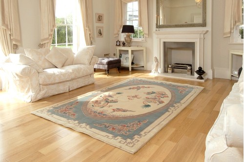 100% Wool Cream Premier Superwashed Chinese Rug Design Handknotted in China with a 25mm pile