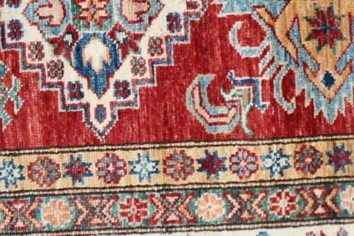AKA021F55 253 X 167 C