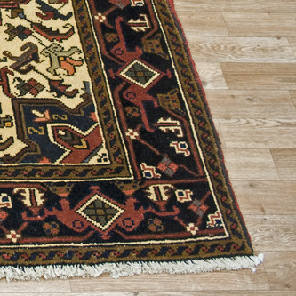 100% Wool Red Persian Heriz Rug HER019000 2.05 x 1.50 Handknotted in Iran with a 14mm pile Image 2
