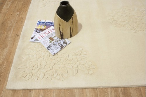 100% Wool Cream Plain Carved Chinese. Handknotted in China with a 25mm pile