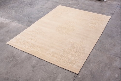 100% Wool Cream Plain Carved Chinese. SPS030201 4.27m x 3.05m Handknotted in China with a 25mm pile