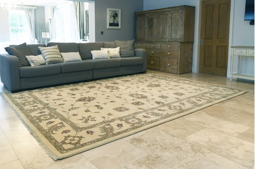 100% Wool Cream Indian Ziegler Rug Design Handmade in India with a 18mm pile