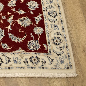 100% Wool Red Persian Nain Rug PNA011052 119 x 80 Handknotted in Iran with a 12mm pile Image 2