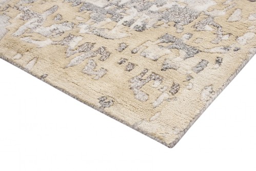 Ella Claire Handknotted in India 80% Wool and 20% Bamboo Silk 10mm