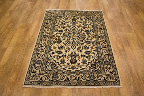 100% Wool Cream Persian Kashan Rug KES014044 145 x 102 Handknotted in Iran with a 15mm pile