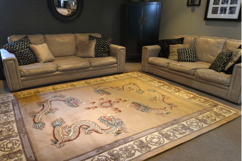 100% Wool Gold Premier Superwashed Chinese Rug Design Handknotted in China with a 25mm pile