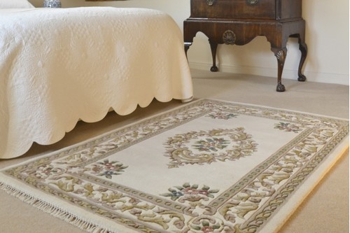 100% Wool Cream Super Rajbik Indian Rug Design Handknotted in India with a 20mm pile